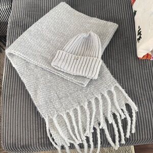Steve Madden Gray Scarf and Beanie Set